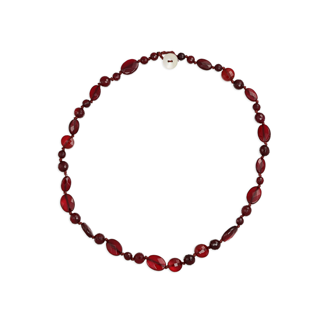 Collana nodini in agata vinaccia con bottoncino in madreperla