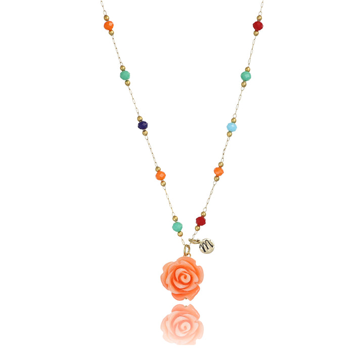 Collana multicolor con rosa e iniziale in acciaio dorato